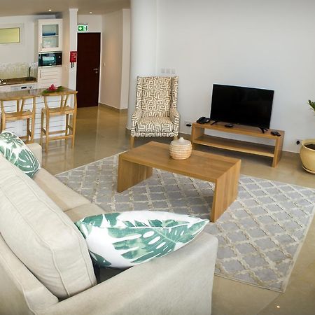 The Quadrant Luxury Apartments Victoria Kültér fotó